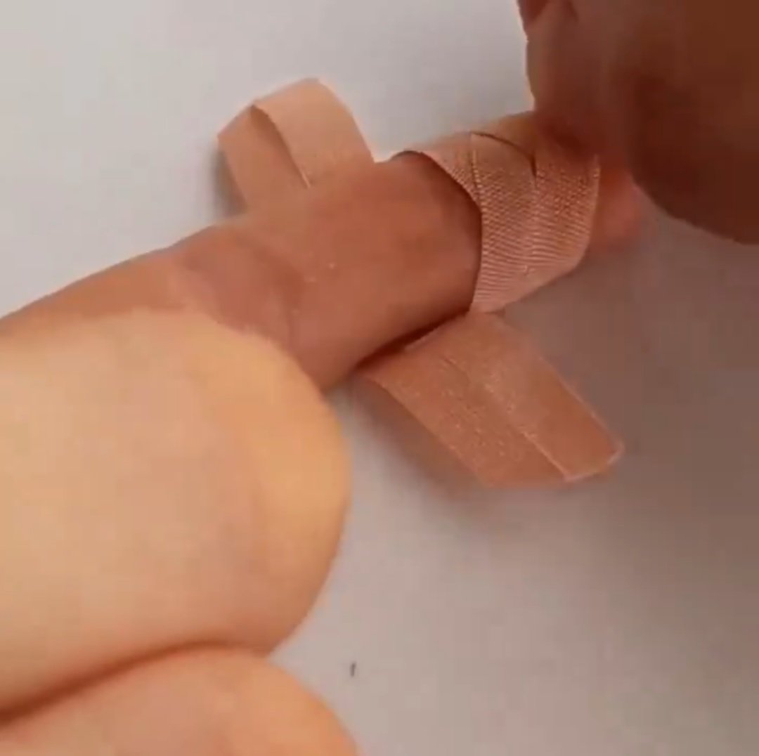 curita, herida, dedo